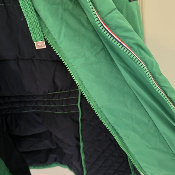 Tommy Hilfiger Women's Green Puffer Jacket - Picture 8 of 16